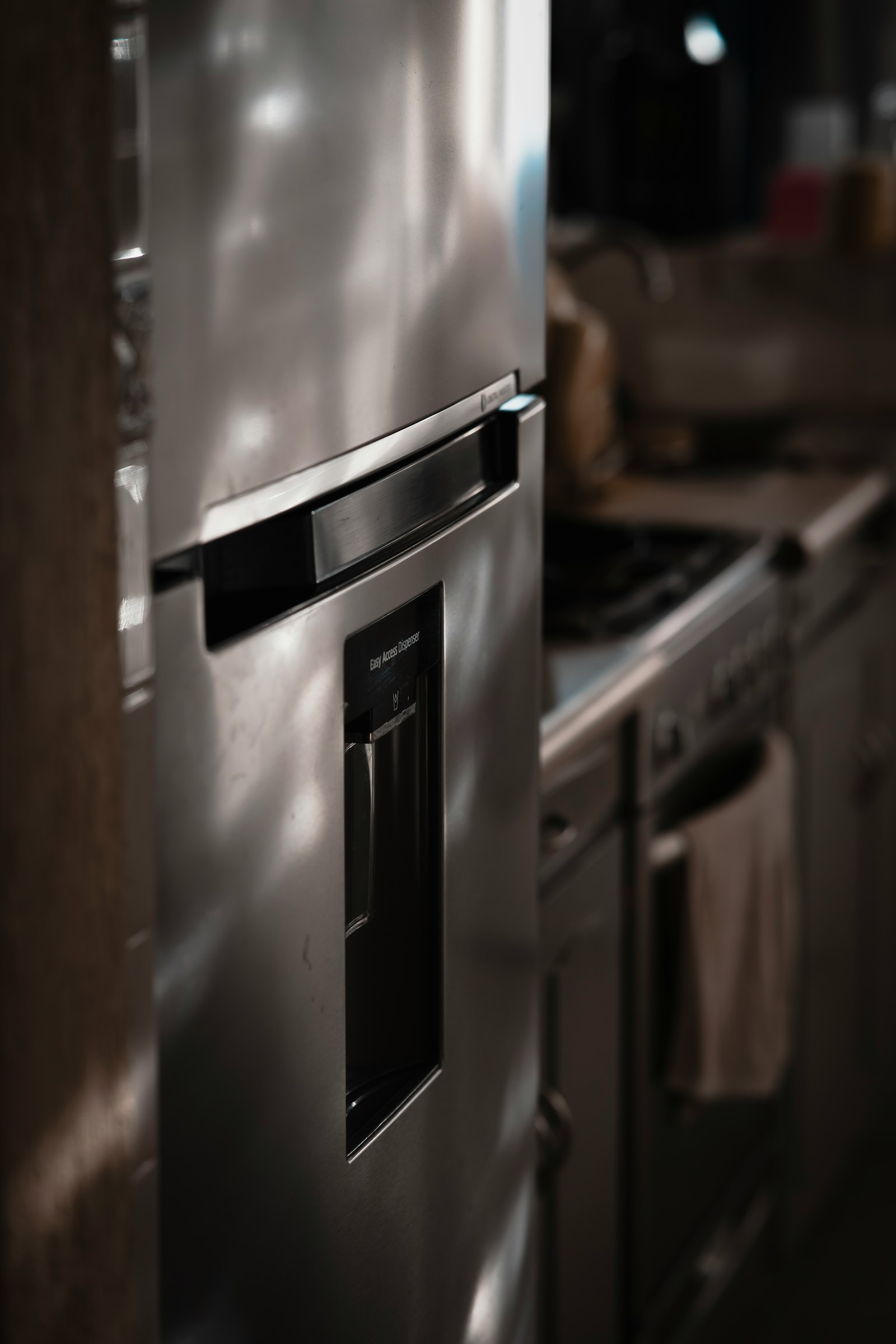 Everyday kitchen range in a Naples home